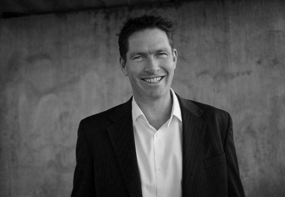 Dr_Andrew_Ronchi_dorsaVi