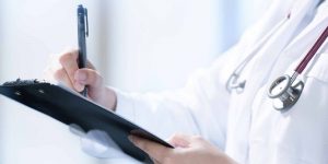 A-physician-with-Stage-4-Lung-Cancer